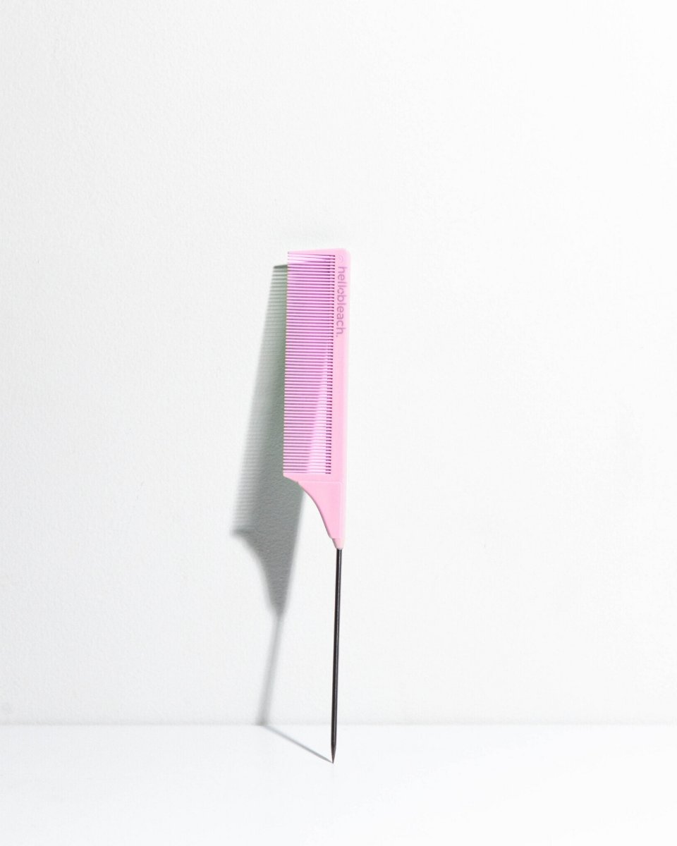 Hello Bleach — Hellobleach The Stainless Steel Tip Tail Comb Bright Blush