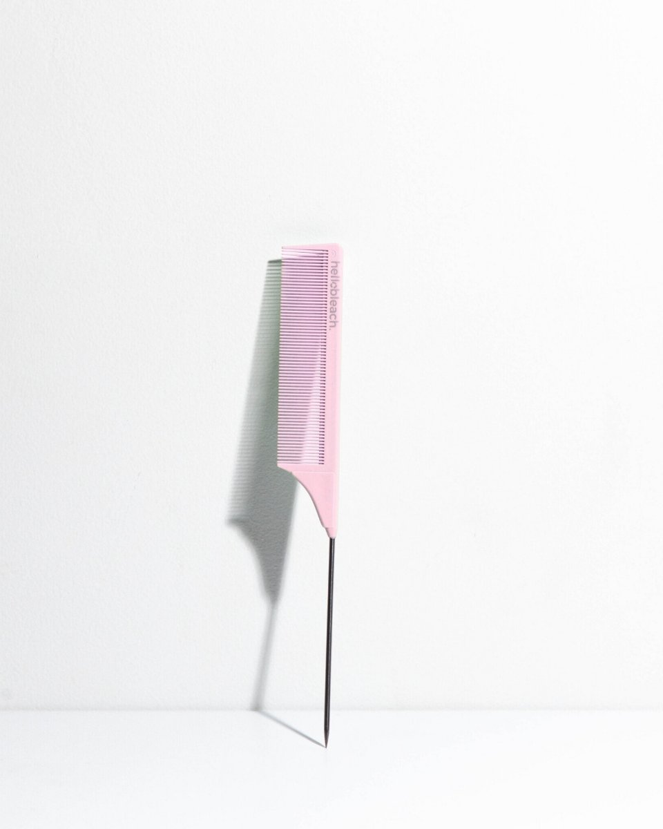 Hello Bleach — Hellobleach The Stainless Steel Tip Tail Comb Baby Pink
